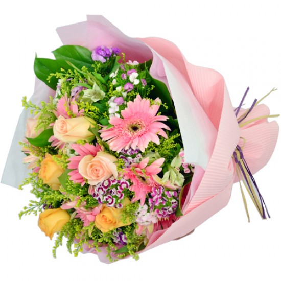 Elegant Pink Roses and Gerbera Bouquet